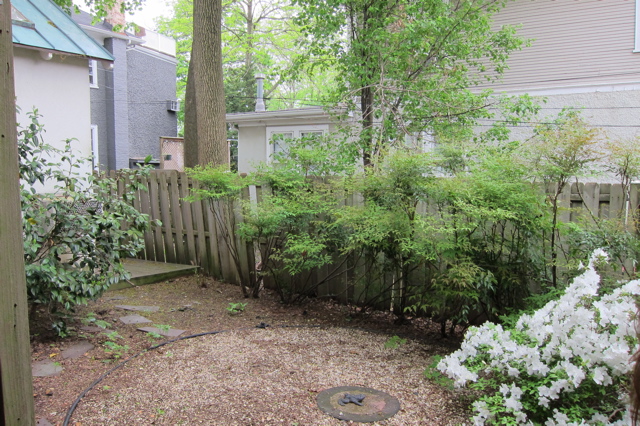 BackYardGravelCircleGarage